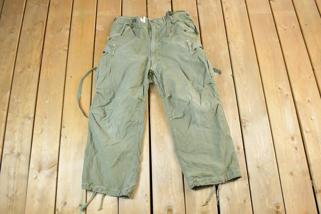 Vintage 1990s Army Green Cargo Pants Size 38 x 24 Made In / Streetwear / Army Pants / Military Pant's / Vintage Cargos
