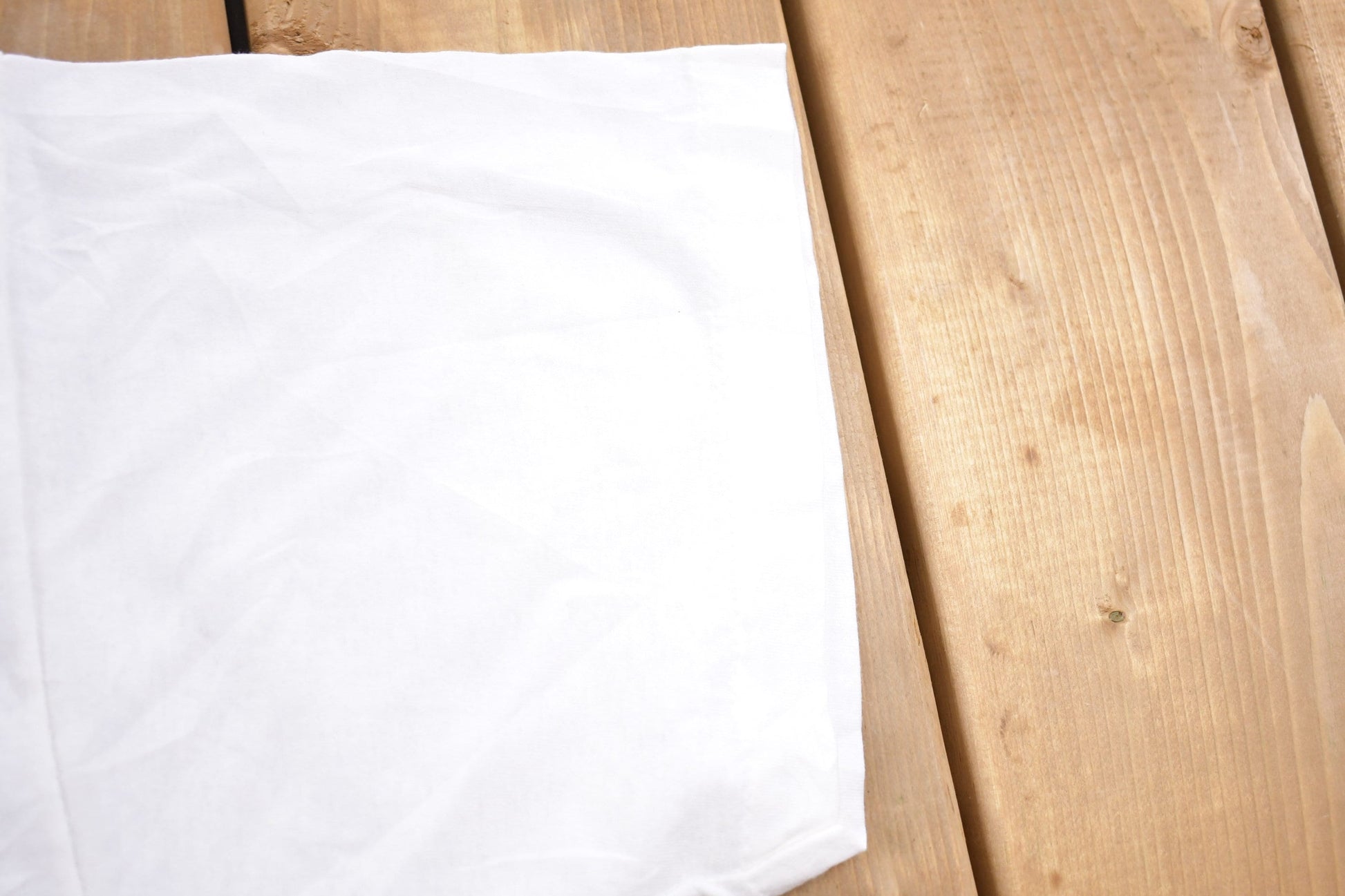 Vintage 1980s The Gangs All Here TropWorld Casino T-Shirt / Graphic / 80s / Streetwear / Retro Style / Single Stitch / Made In USA