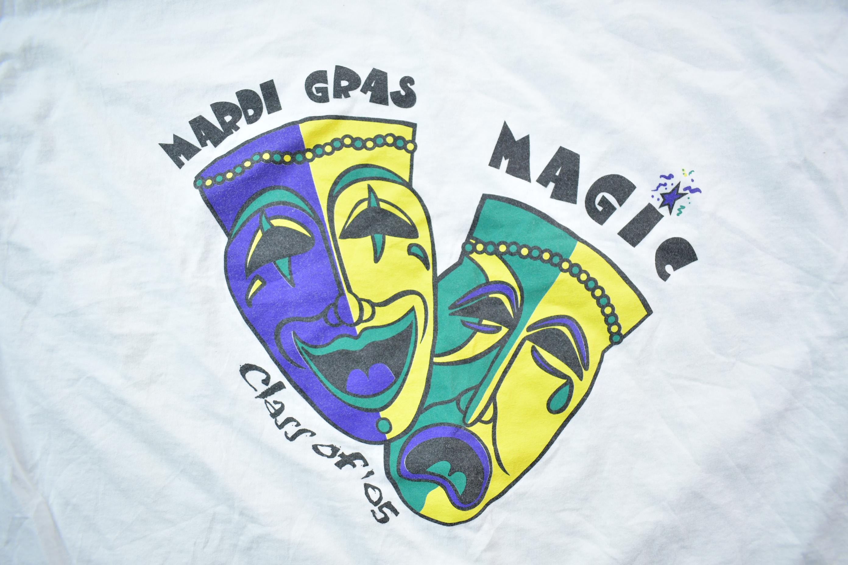 Vintage 1990s Mardi Gras Magic Graphic T-Shirt