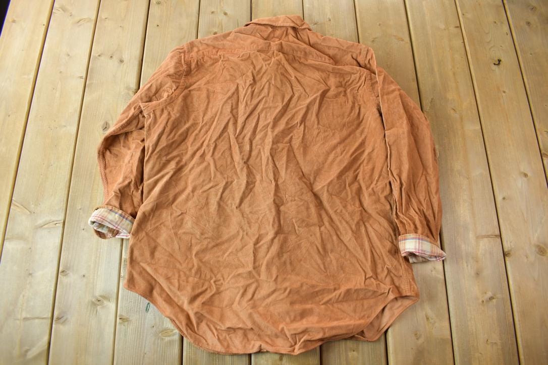 Vintage 1980s Woolrich Corduroy Button Up Shirt