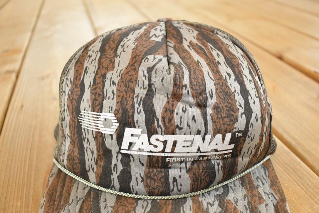 Vintage 1980s Fastenal Camo Mesh Snapback Trucker Hat /