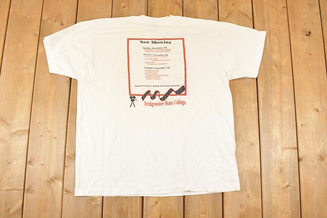 Vintage 1993 Orientation Souvenir Travel T-Shirt Men's L