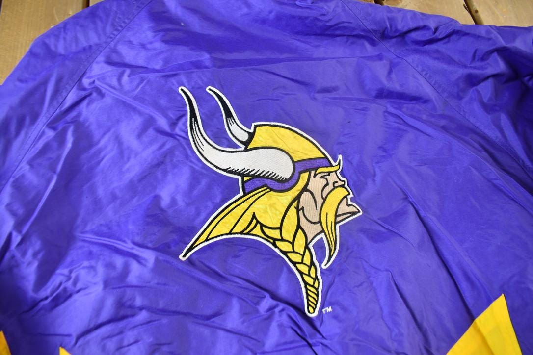 Vintage 1990s Minnesota Vikings NFL Gameday Logo 7 Quarter Zip Jacket