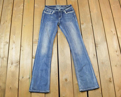 Vintage Y2K Miss Me Bedazzled Low Rise Jeans Size 26x31 / Boot Cut Jeans / Y2K Style / Embroidered Jeans / 2000s / Contrast Stitching