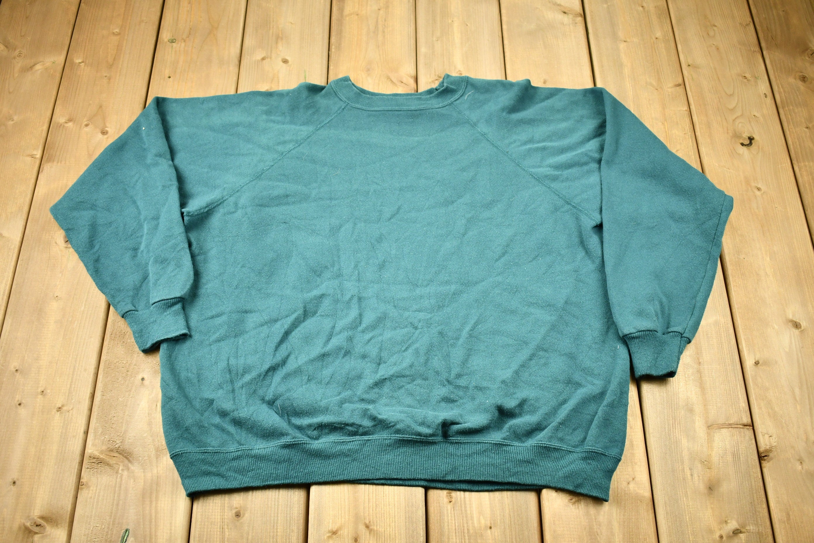 Vintage 1980s Blank Raglan Sleeve Crewneck Sweatshirt