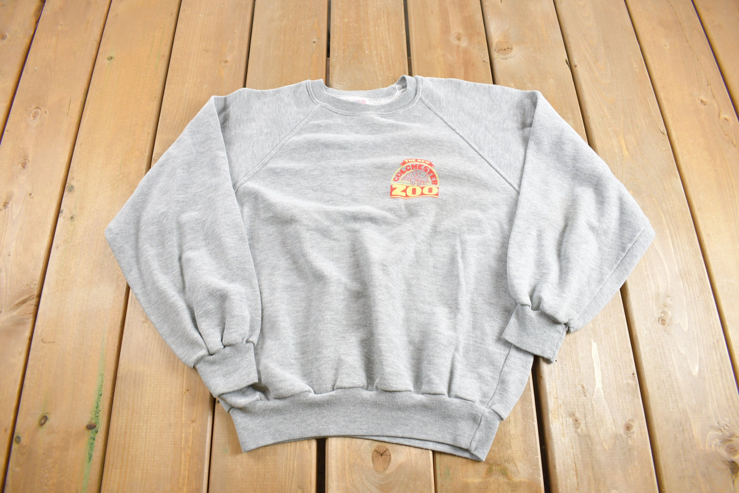 Vintage 1980s Colchester Zoo Raglan Crewneck Sweatshirt / 80s Crewneck / Souvenir Sweater / Made In USA / Travel And Vacation