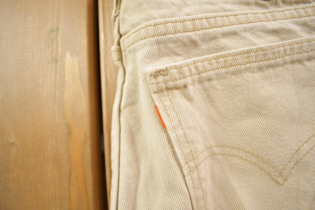 Vintage 1990s Levi's 550 Beige Wash Jeans Size 36 x 34