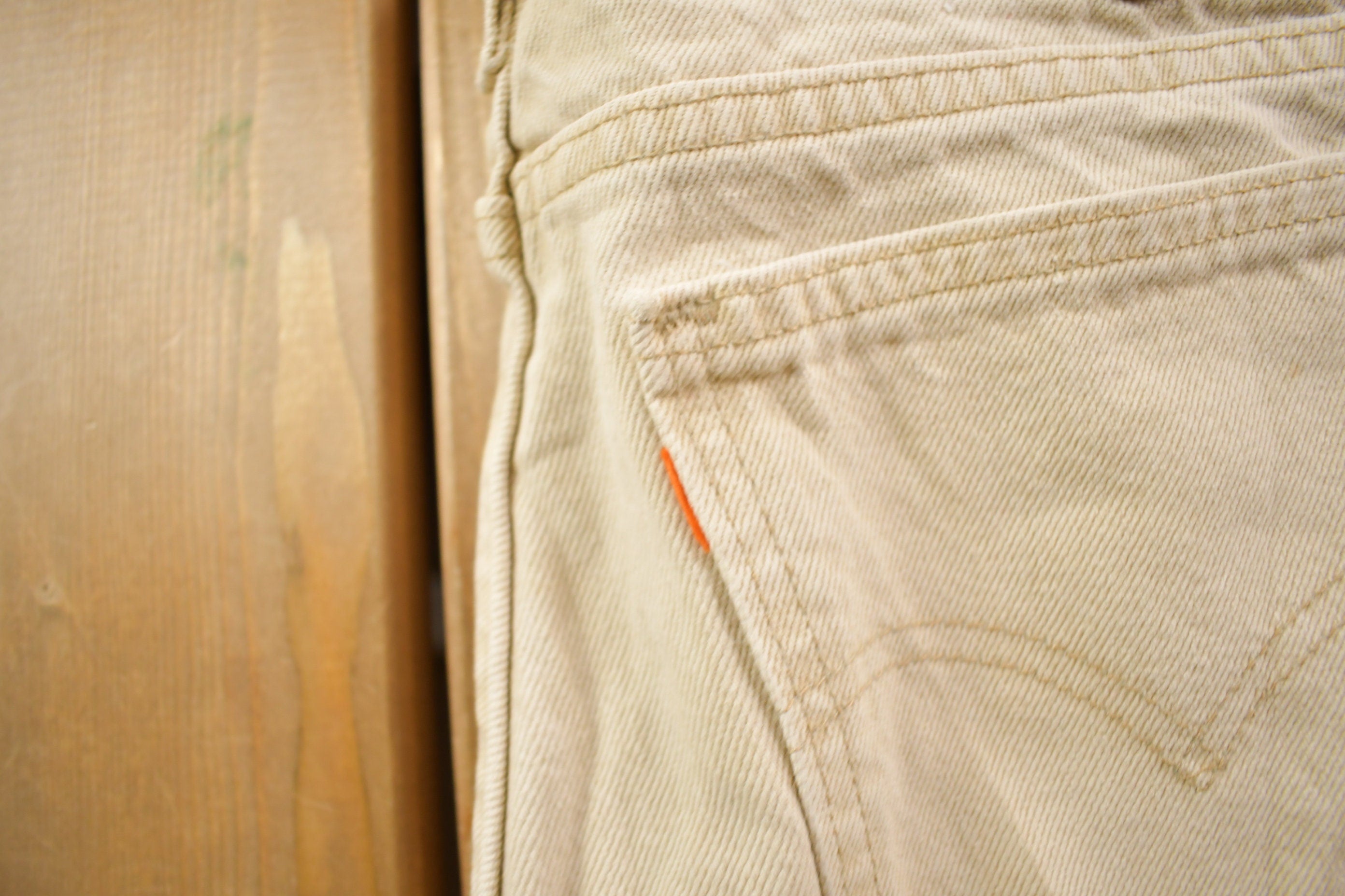 Vintage 1990s Levi's 550 Beige Wash Jeans Size 36 x 34
