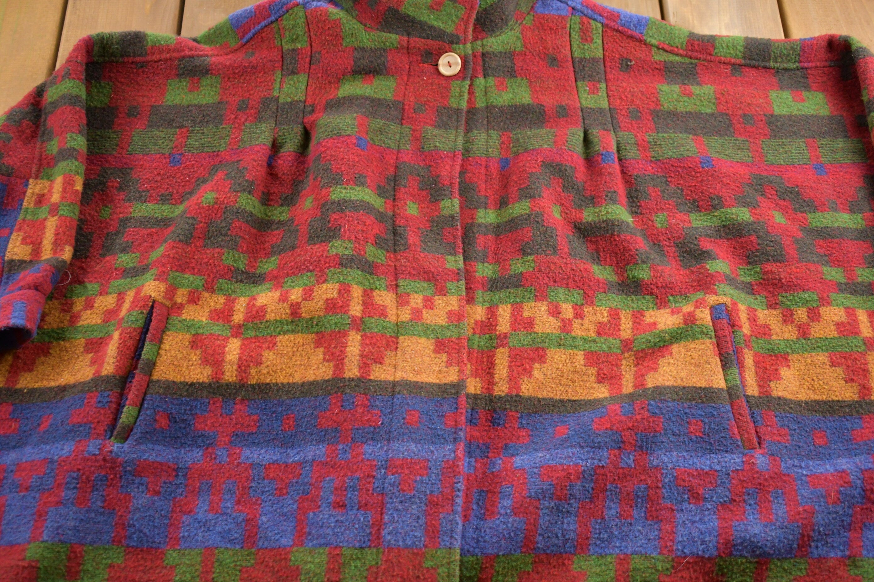 Vintage 1990s AZTEC Pattern Fleece Poncho Jacket