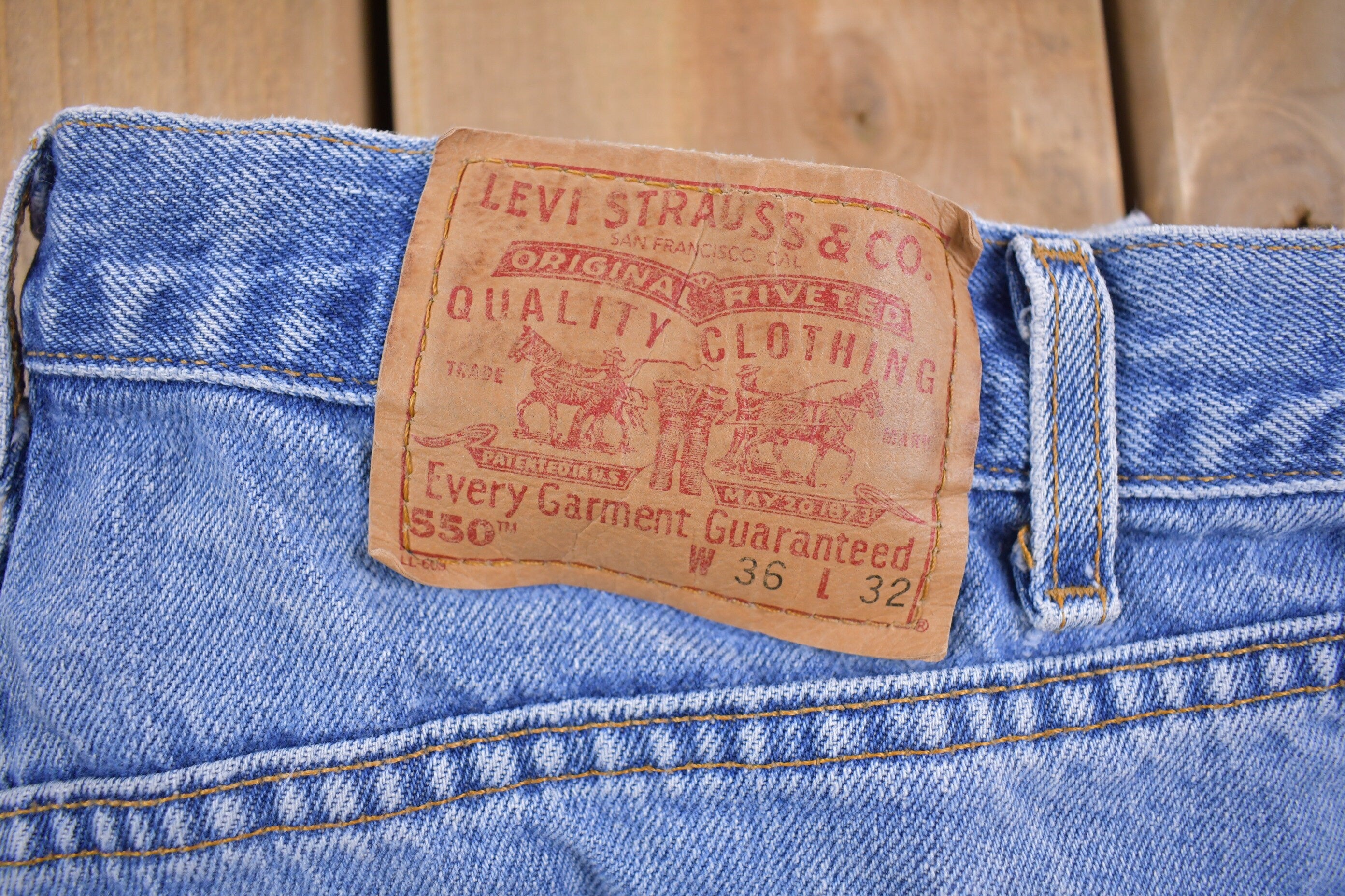 Vintage 1990s Levi's 550 Red Tab Jeans Size 34 x 31 / Made in USA / 90s Denim / Streetwear Fashion / Vintage Denim / Jeans / Vintage Levi's