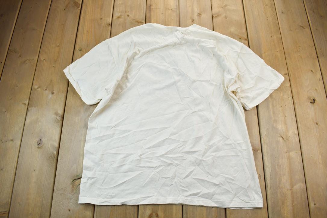 Vintage 1990s Anvil Labrador Retriever Graphic T-Shirt