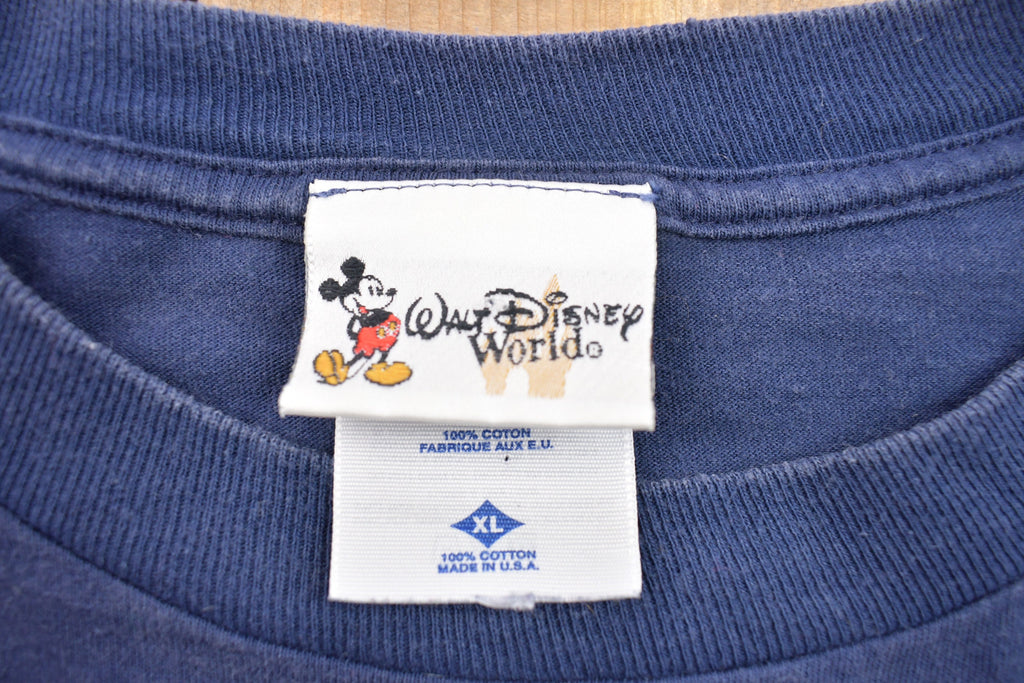 Vintage 2000 Disney World Magic Kingdom Graphic T Shirt