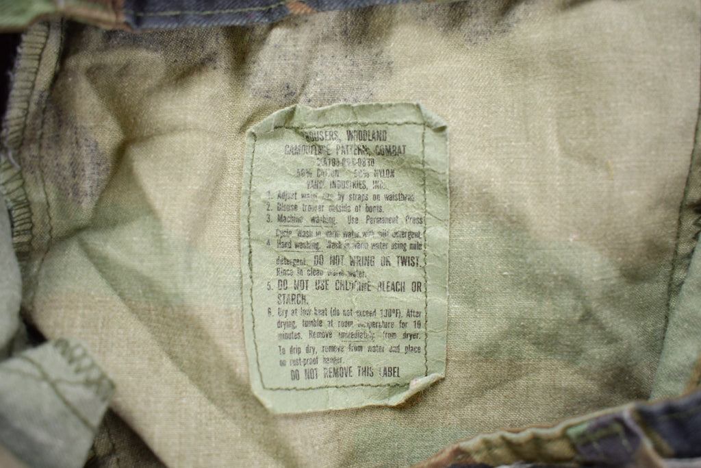 Vintage 1990s Army Camouflage Cargo Pants Size 29 x 28
