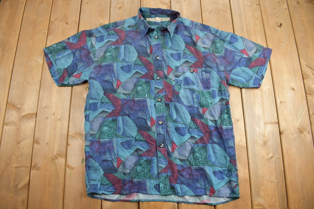 Vintage 1990s Abstract Pattern Canary Island Collection Short Sleeve Button Up Shirt