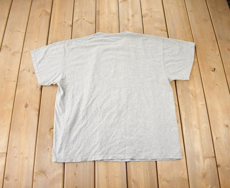 Vintage 1990s Disney Store Mickey Mouse Grey Graphic T-Shirt Size L