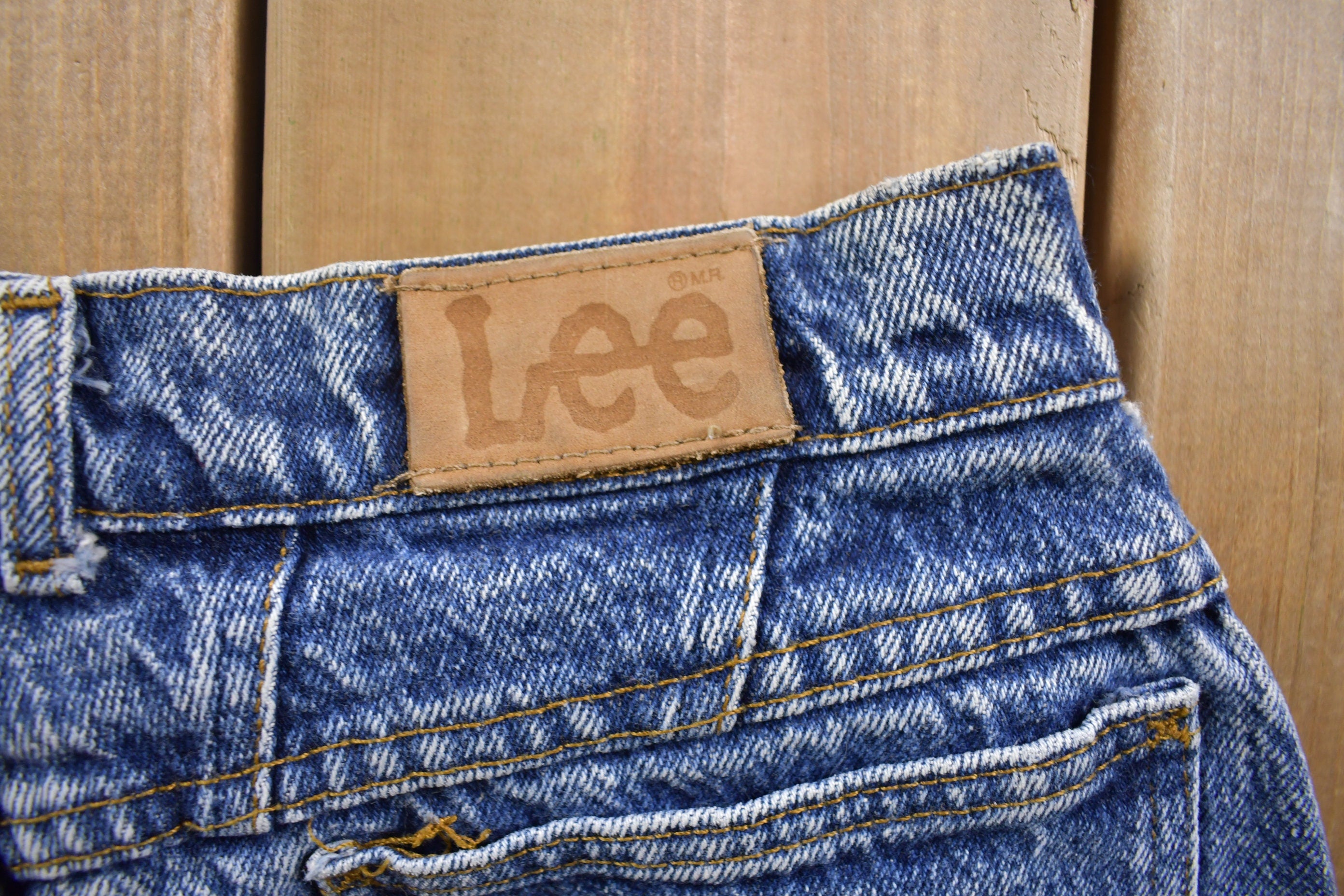 Vintage 1990s Lee Acid Wash Blue Denim Jeans Size 27 x 26