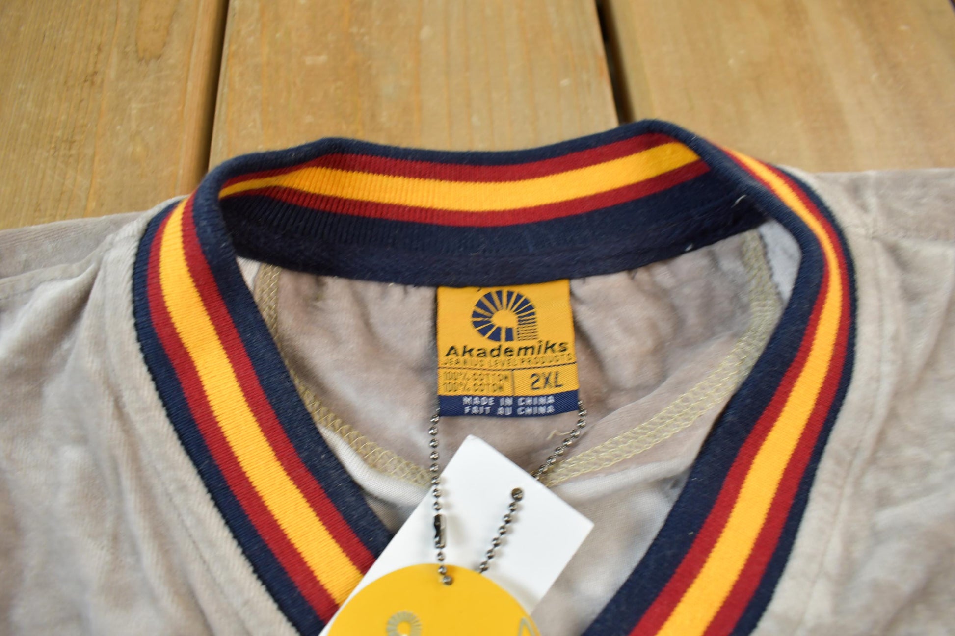 Vintage Deadstock Y2K Akademiks Embroidered Short Sleeve Sweater & Pants Set Size XXL