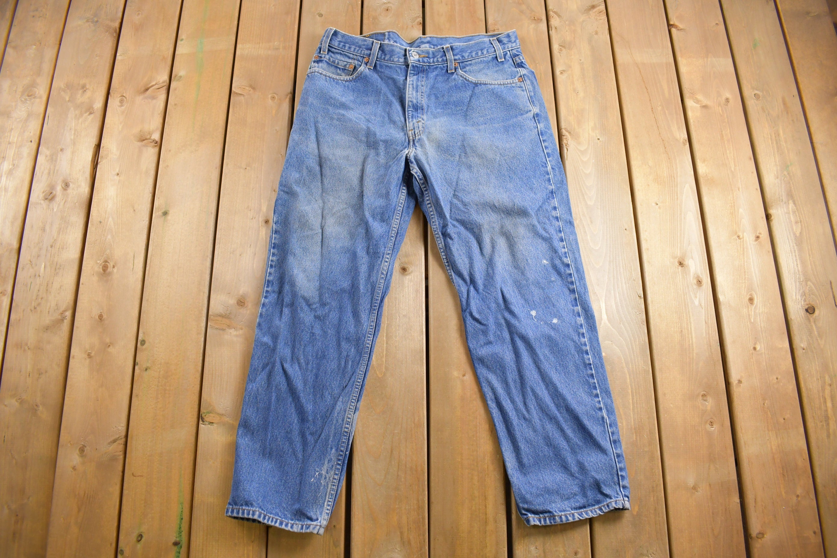 Vintage 1990s Levi's 550 Red Tab Jeans Size 36 x 29.5