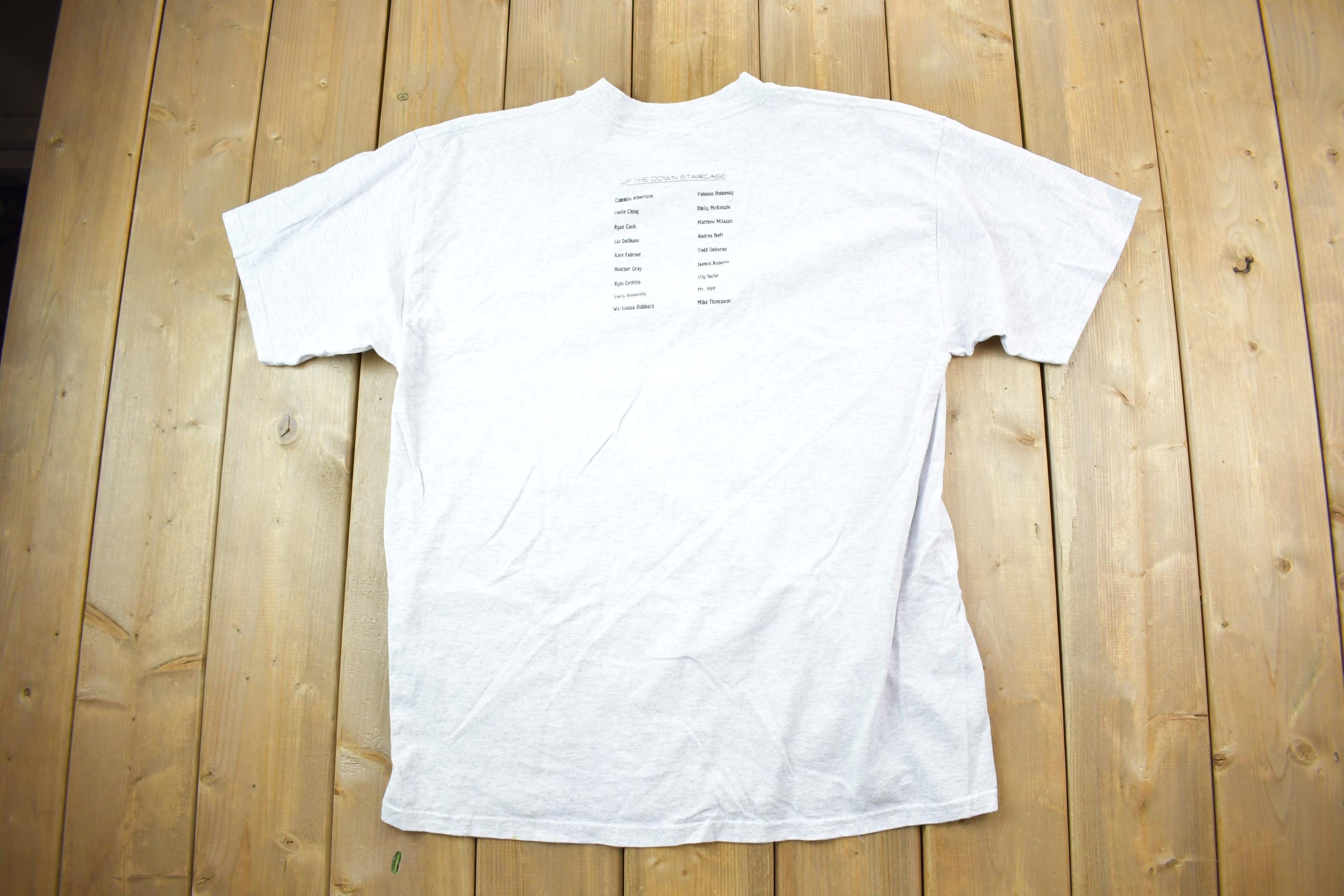 Vintage 1999 Stage And Drama Graphic Gildan T-Shirt