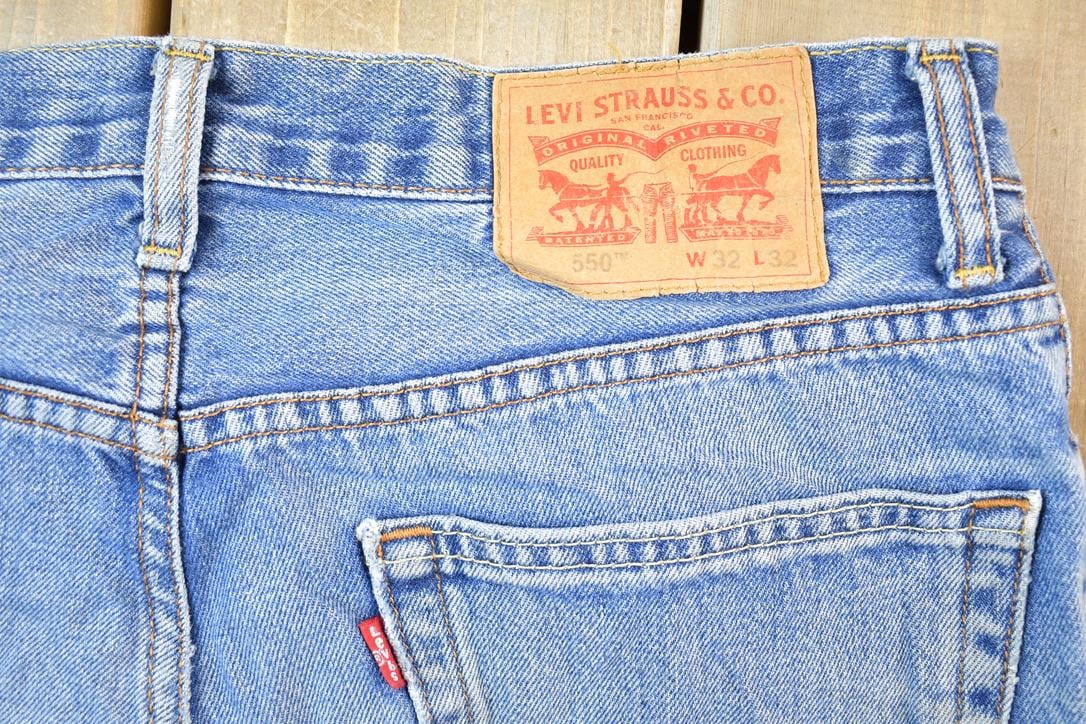 Vintage 1970s Levi Strauss Red Tab 550 Denim Jeans Size 32 x 32 Made In USA