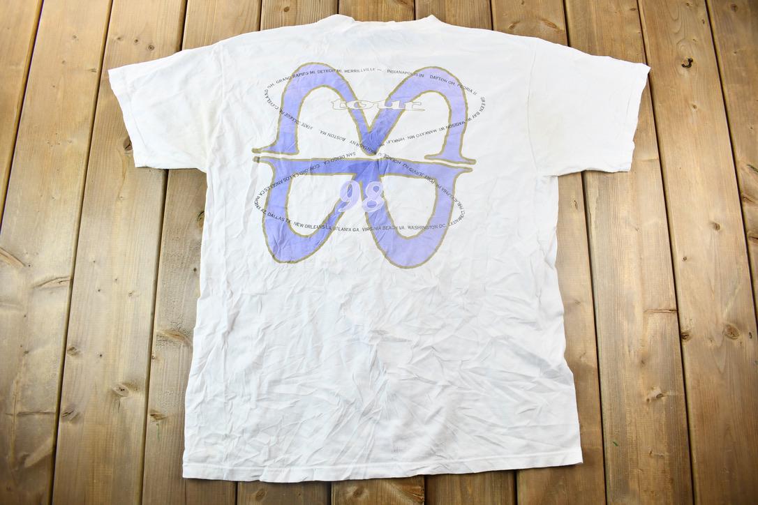 Vintage 1998 The Moody Blues Tour Graphic T-Shirt
