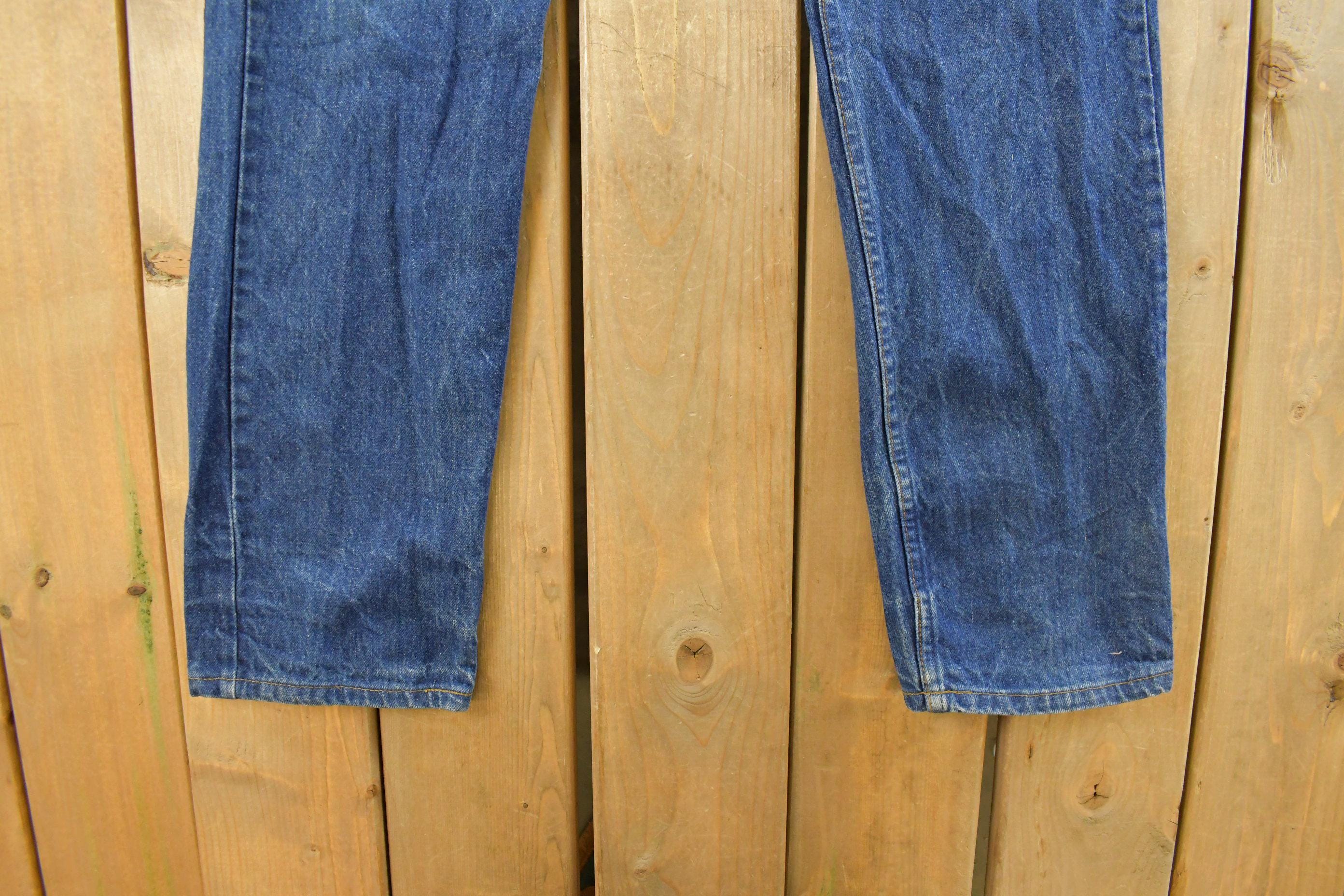 Vintage 1990s Levi's Straight Fit Denim Jeans Men's Size 34 x 34
