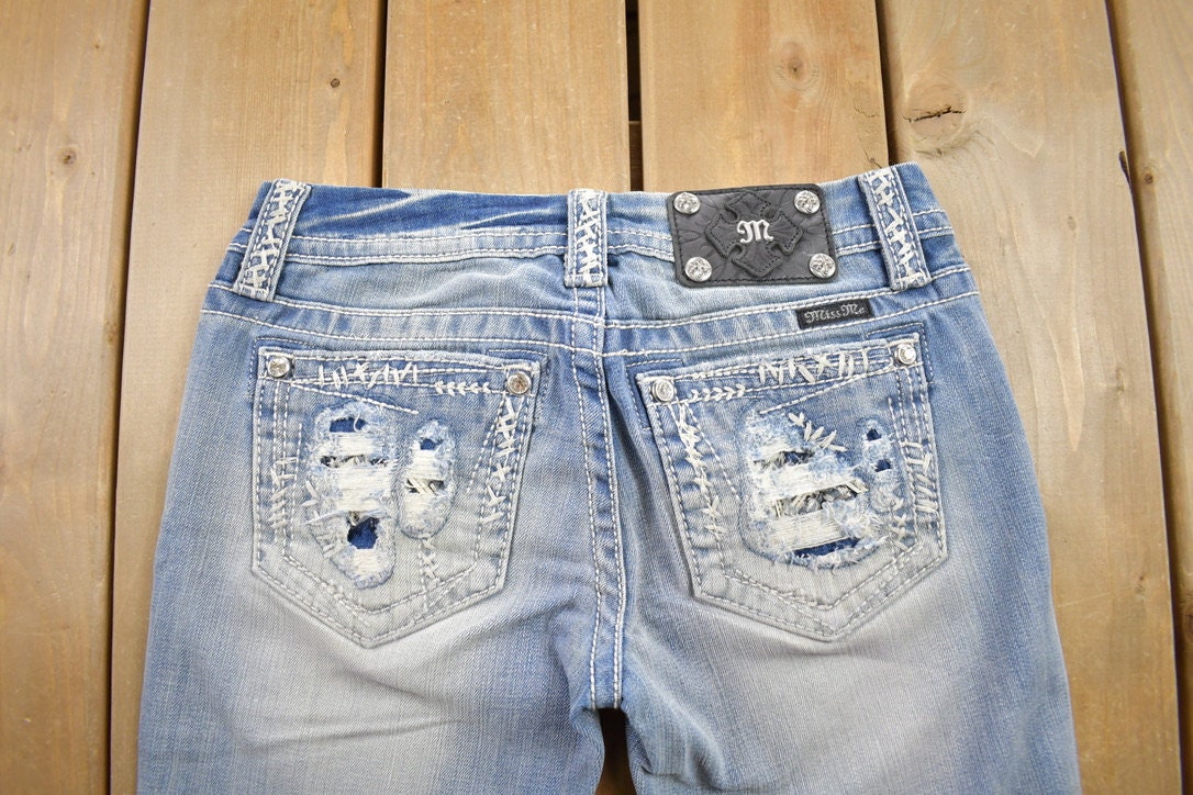 Vintage Y2K Miss Me Bedazzled Low Rise Jeans Size 26x31