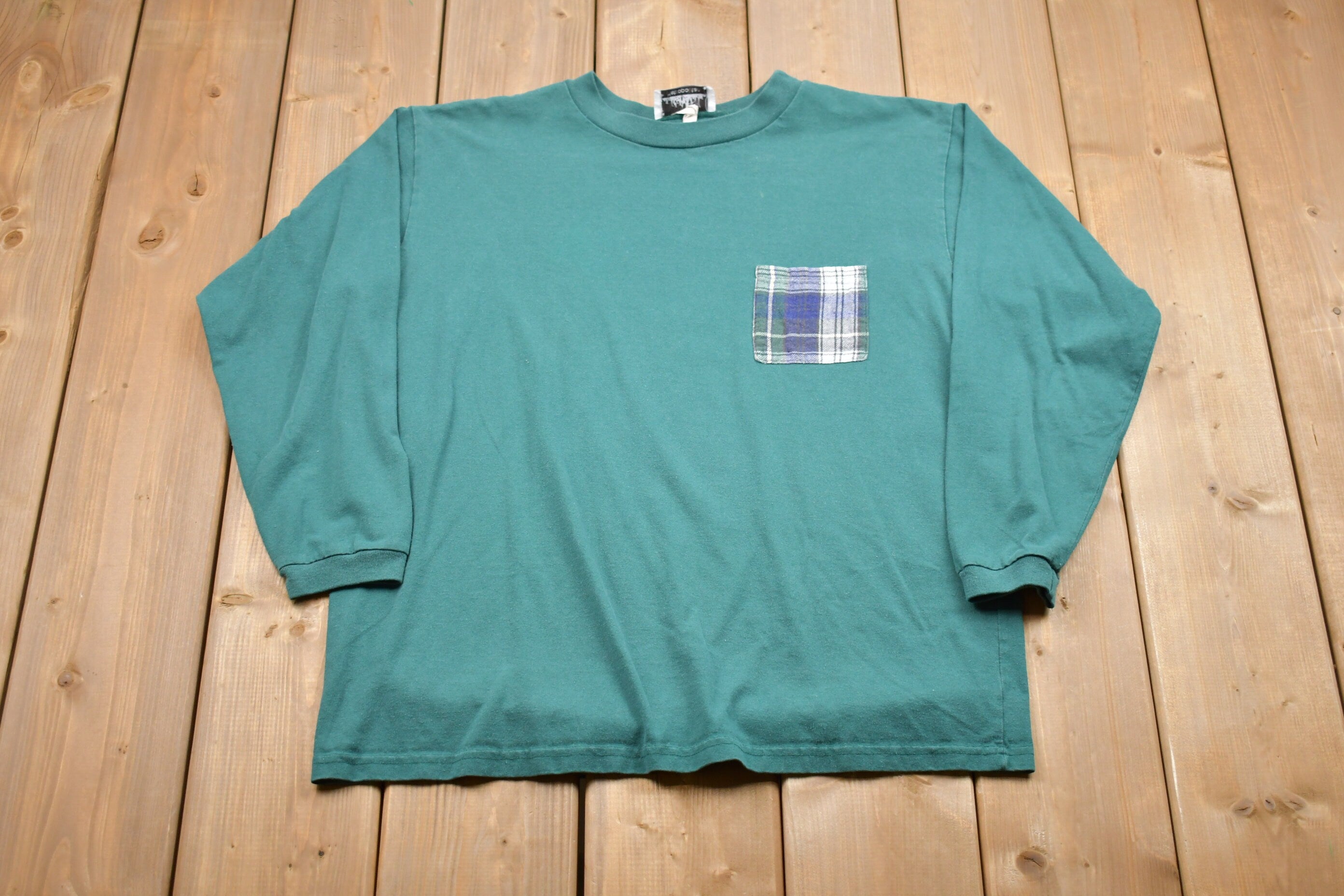 Vintage 1990s Metropolitan Long Sleeve Plaid Pocket Long Sleeve
