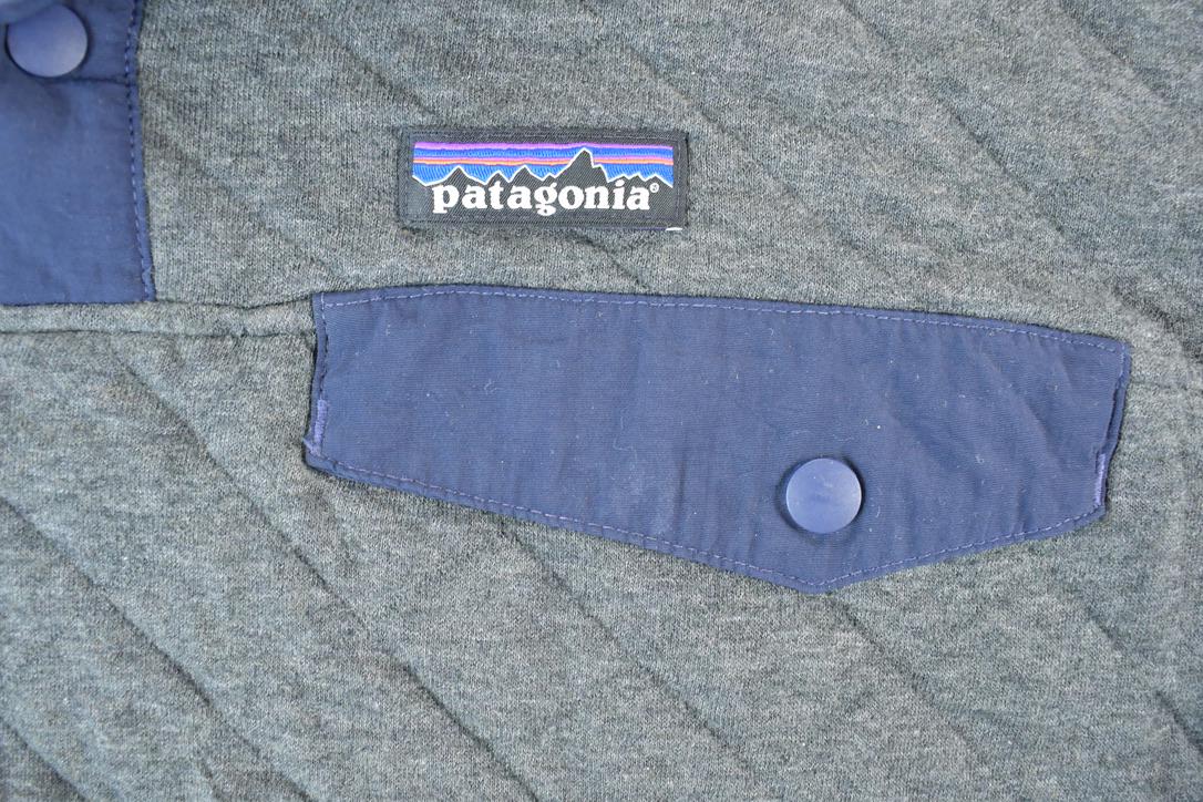 Vintage 1990s Patagonia Pleated Souvenir Crewneck Sweatshirt Made In USA