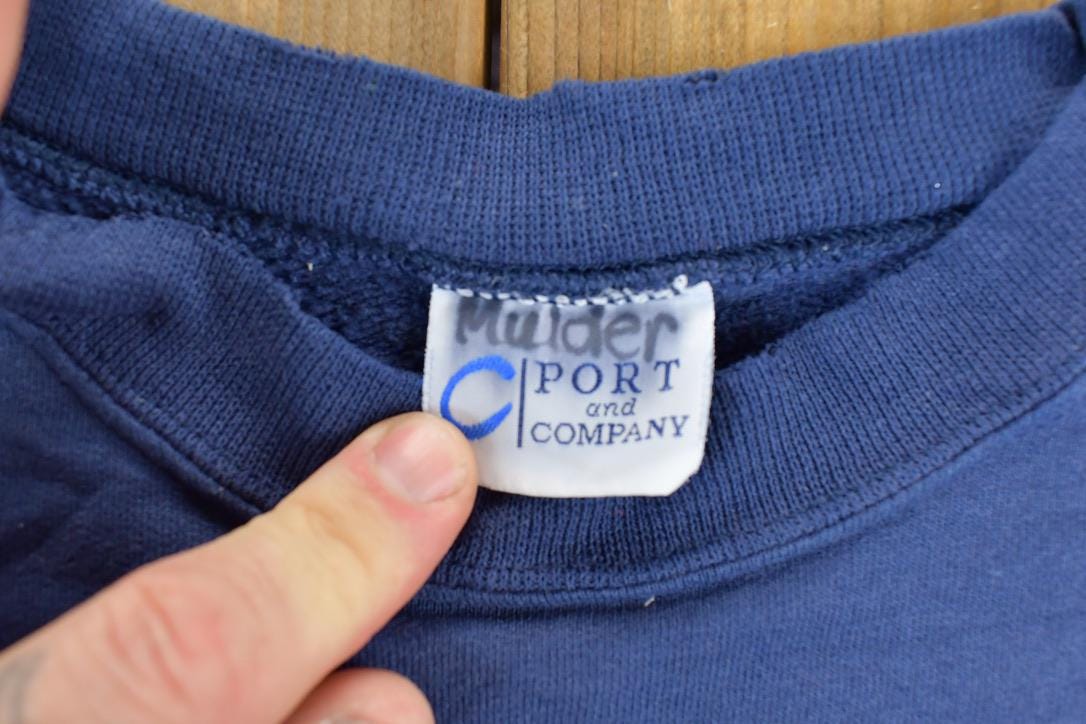 Vintage 1990s Upper Iowa University Collegiate Crewneck