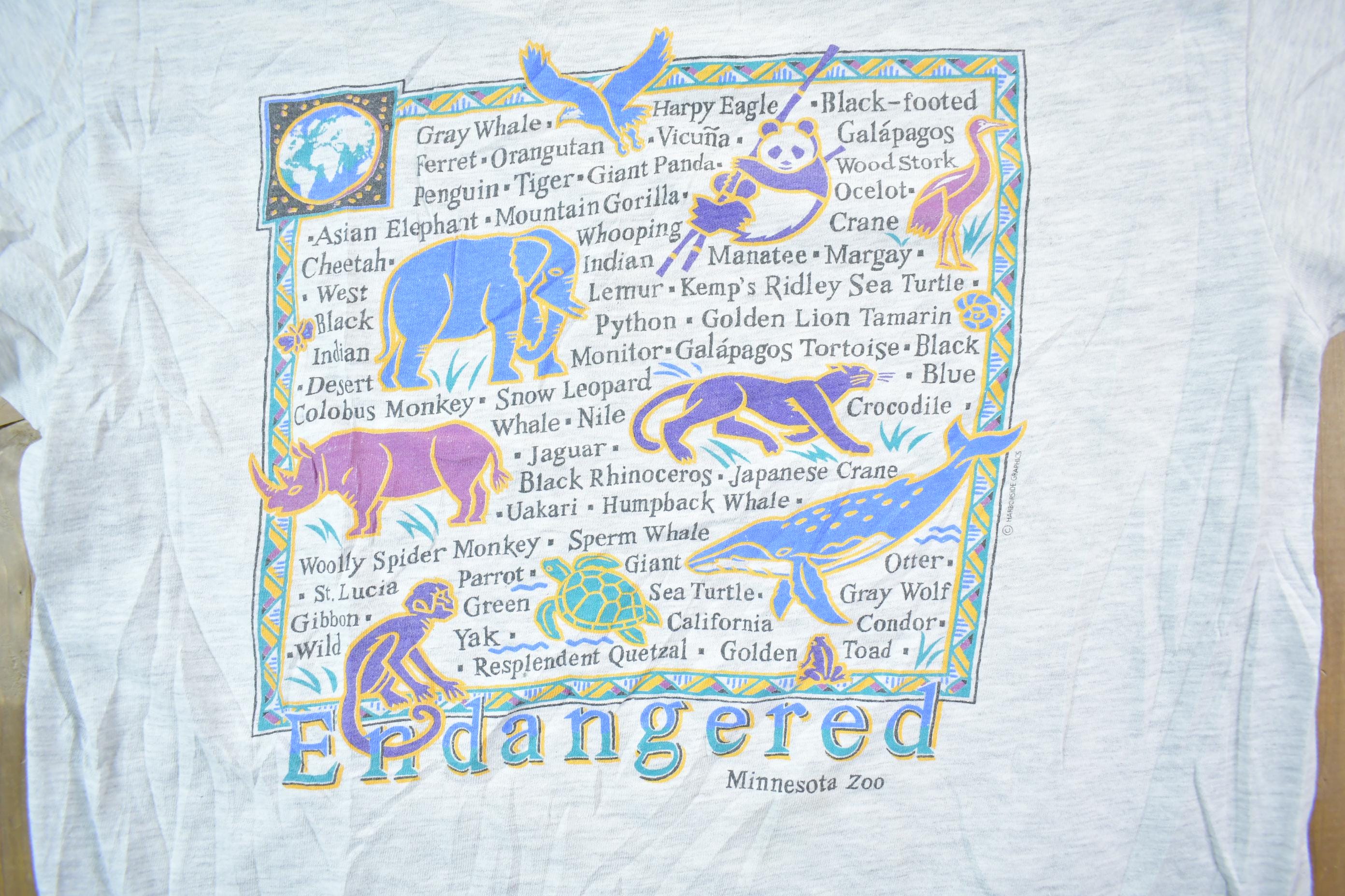 Vintage 1990s Minnesota Zoo Endangered Species Hanes Beefy T Souvenir T-Shirt