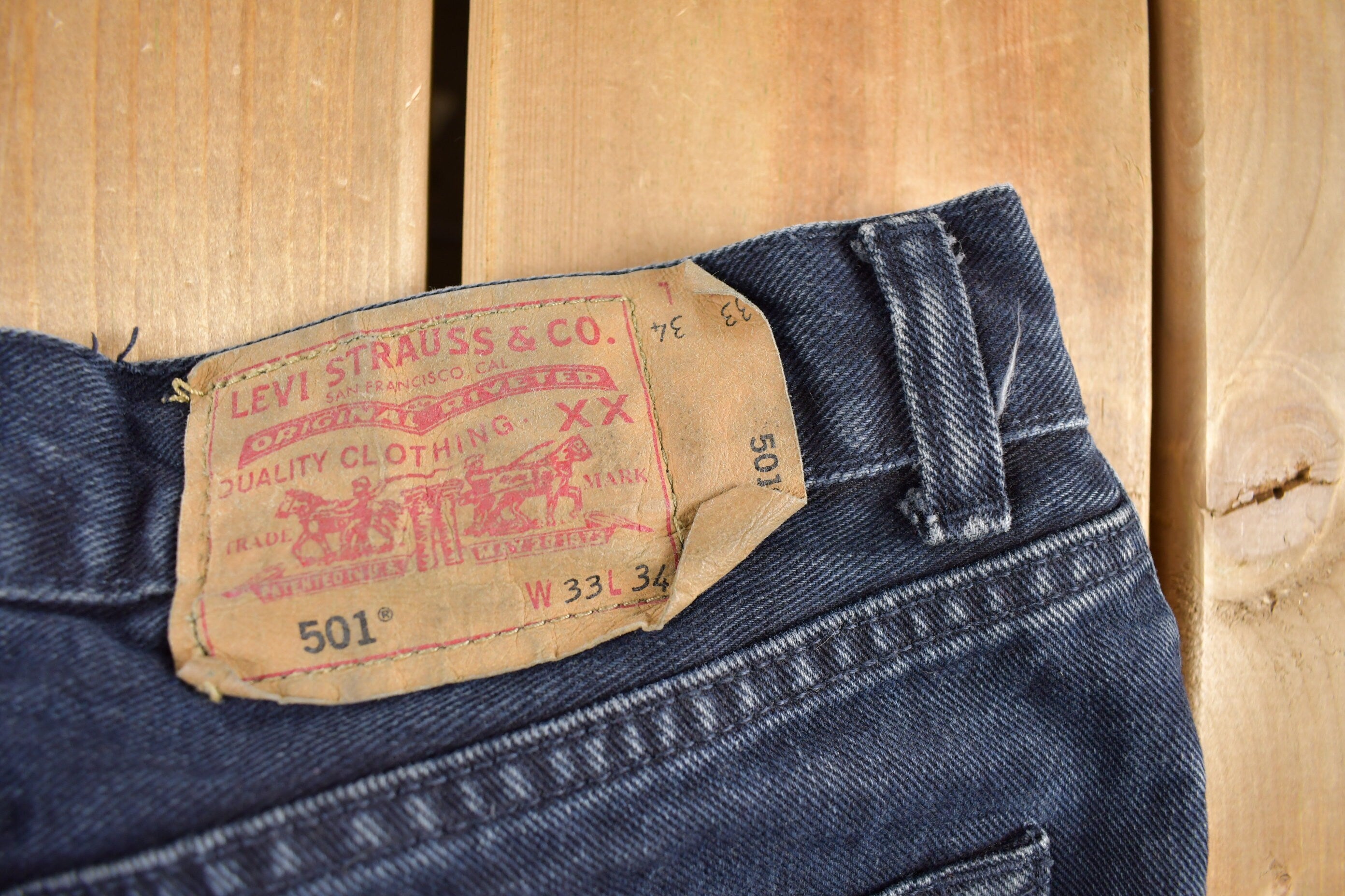 Vintage 1990s Levi's 501 Navy Blue Denim Jeans Size 32 x 33