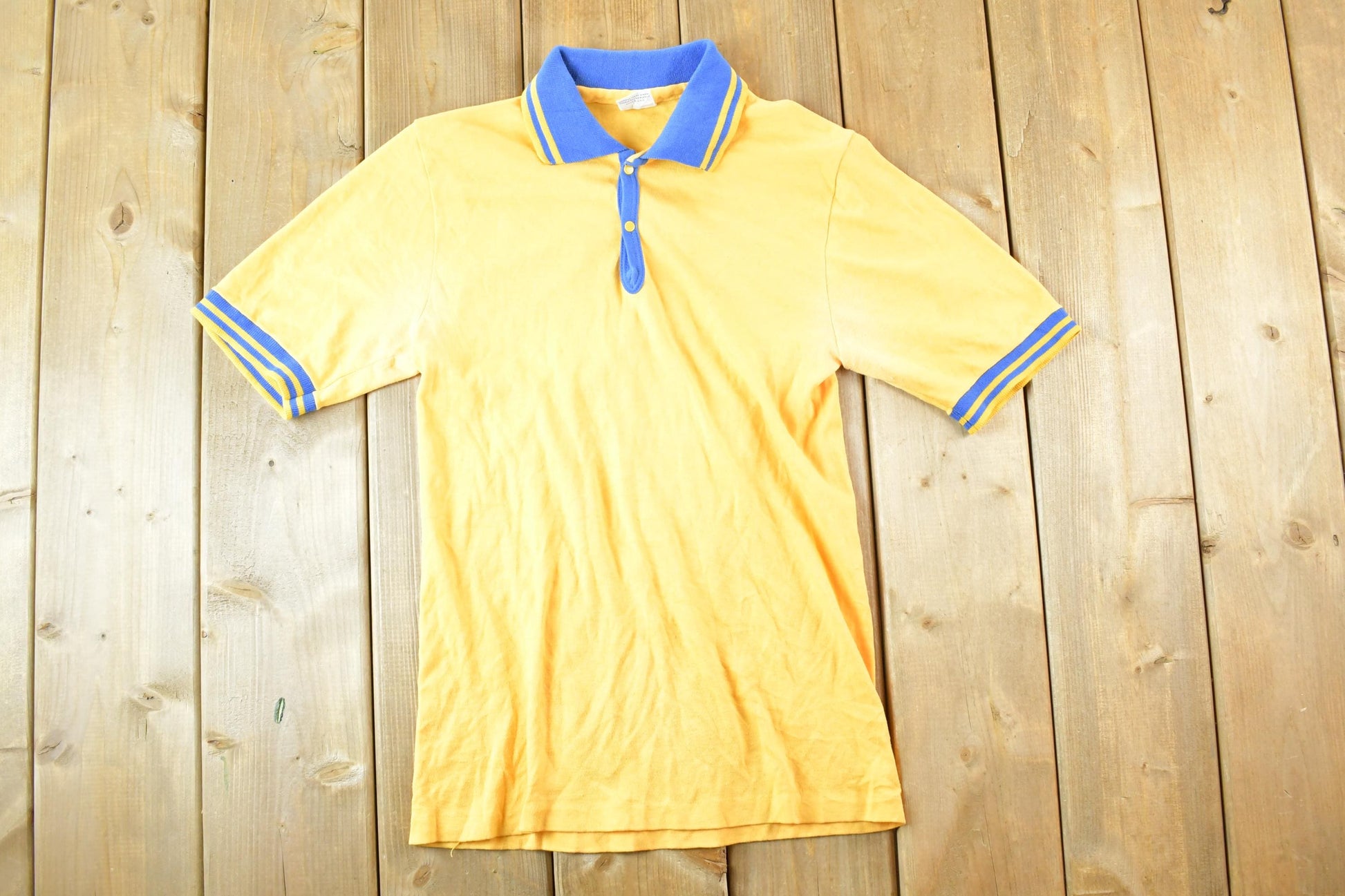Vintage 1970s Royal Knight Button Up Polo Shirt Men's X Small