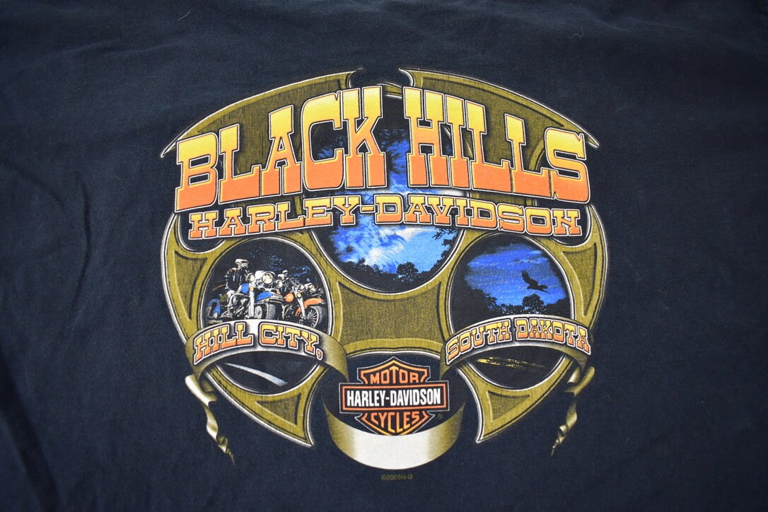 Vintage 2004 Harley Davidson Motorcycles Black Hills Rally Graphic T-Shirt Made In USA Size 3X