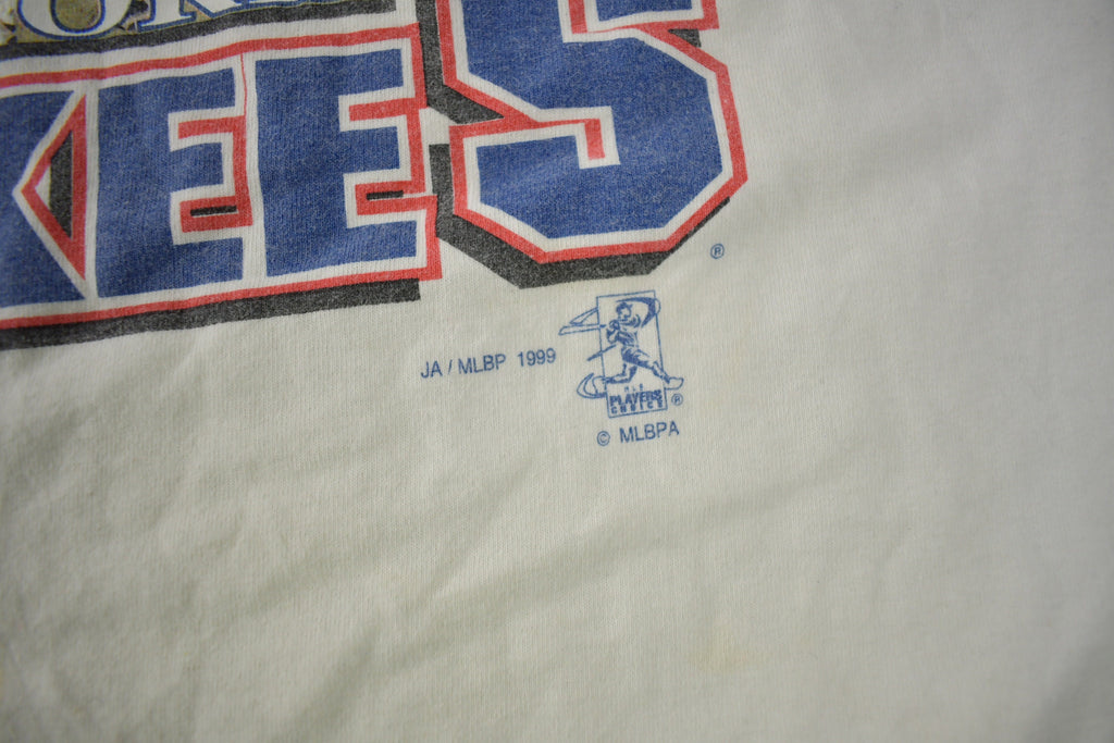 Vintage 1999 New York Yankees MLB World Champions Baseball Graphic T-Shirt
