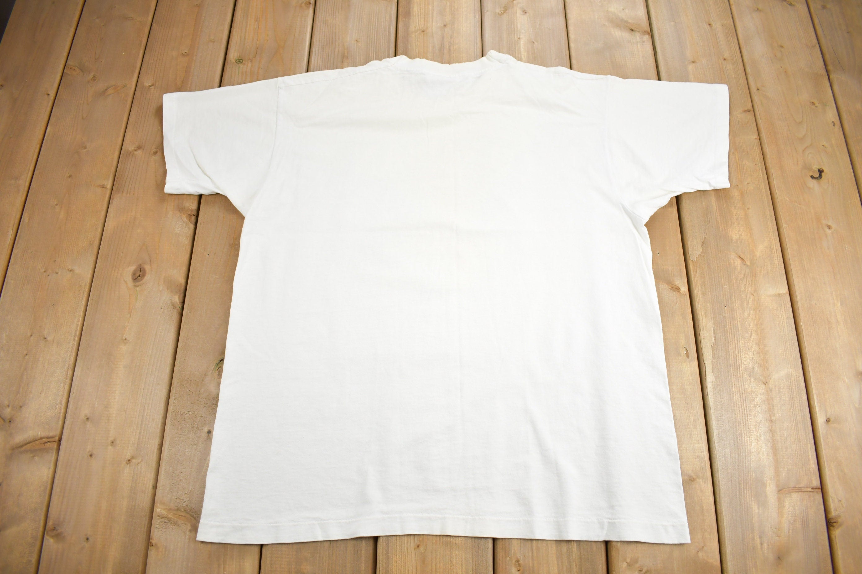 Vintage 1990s Canadian Rockies Golden British Columbia Souvenir T Shirt