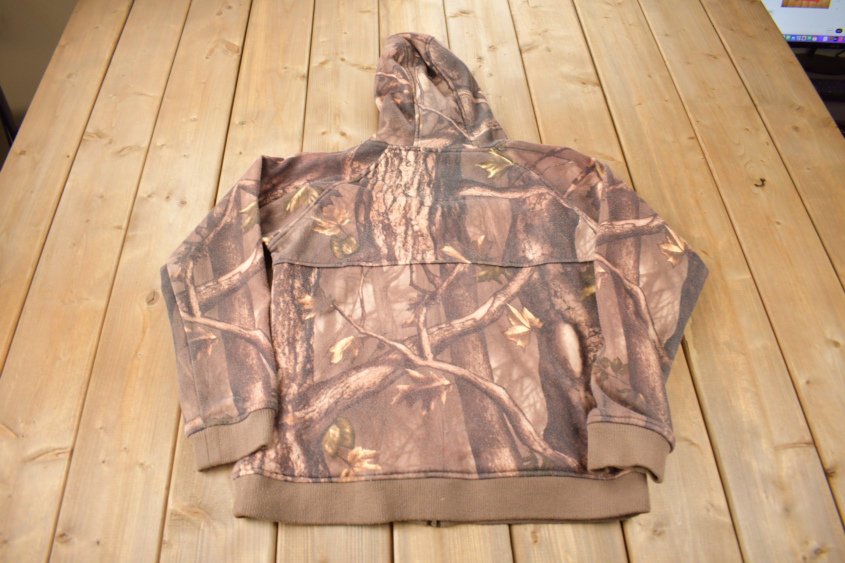 Vintage 1990s Tree Camo Fleece Graphic Hoodie Size Small
