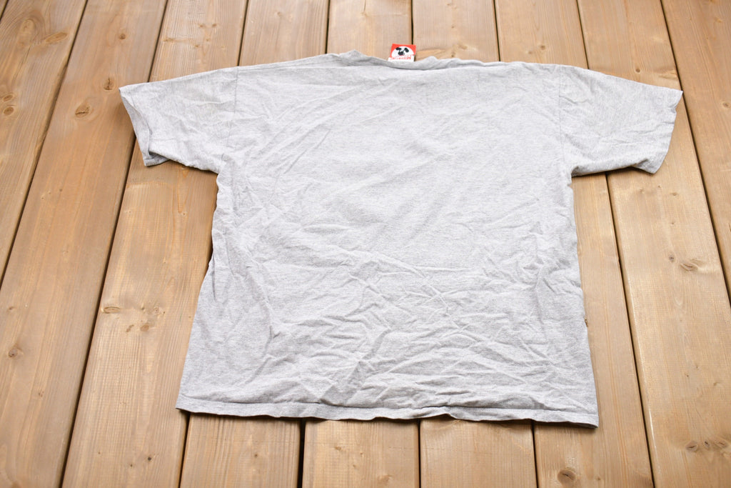 Vintage 1990s Walt Disney World Mickey Mouse Graphic T-Shirt