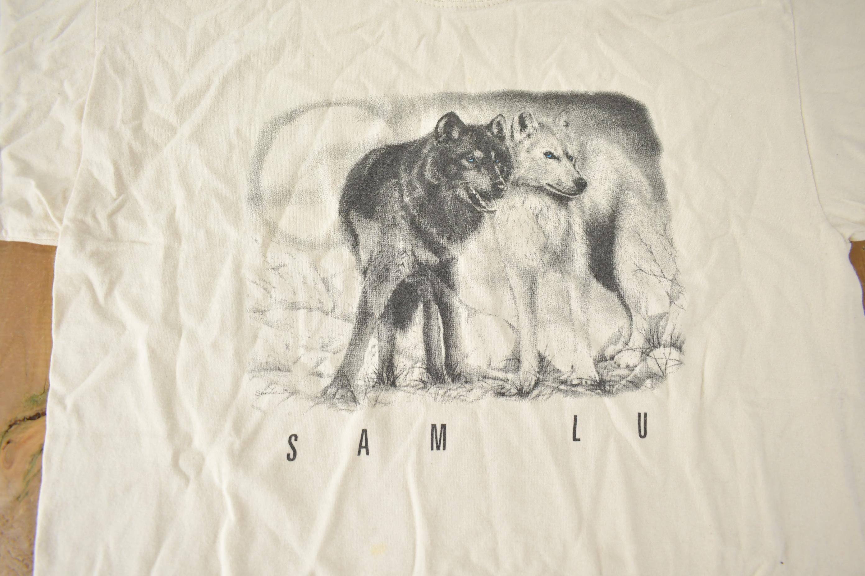 Vintage 1990s Sam Lu Wolf Graphic T Shirt Size Large