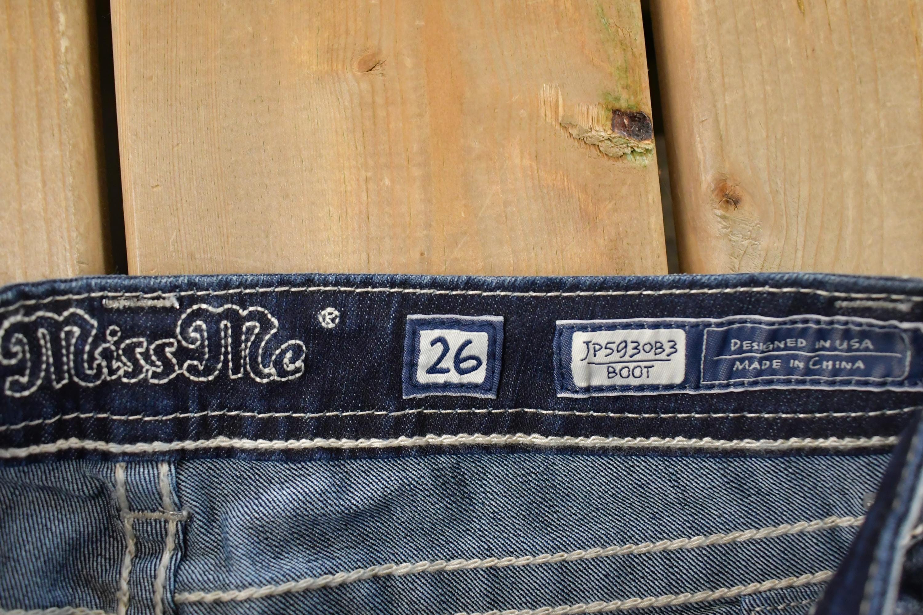 Vintage Y2K Miss Me Bedazzled Low Rise Jeans Women's Size 26x31