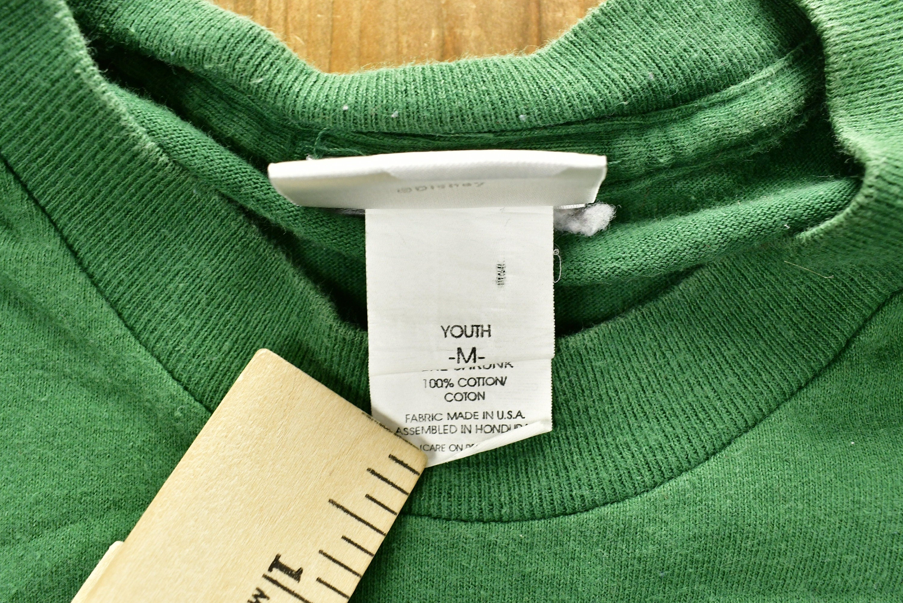 Vintage 1990's Tigger Disney Graphic Cartoon Youth T-Shirt