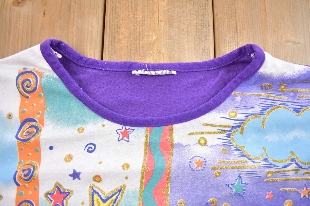 Vintage 1990s Moon And Sun Abstract Sky Graphic T-Shirt