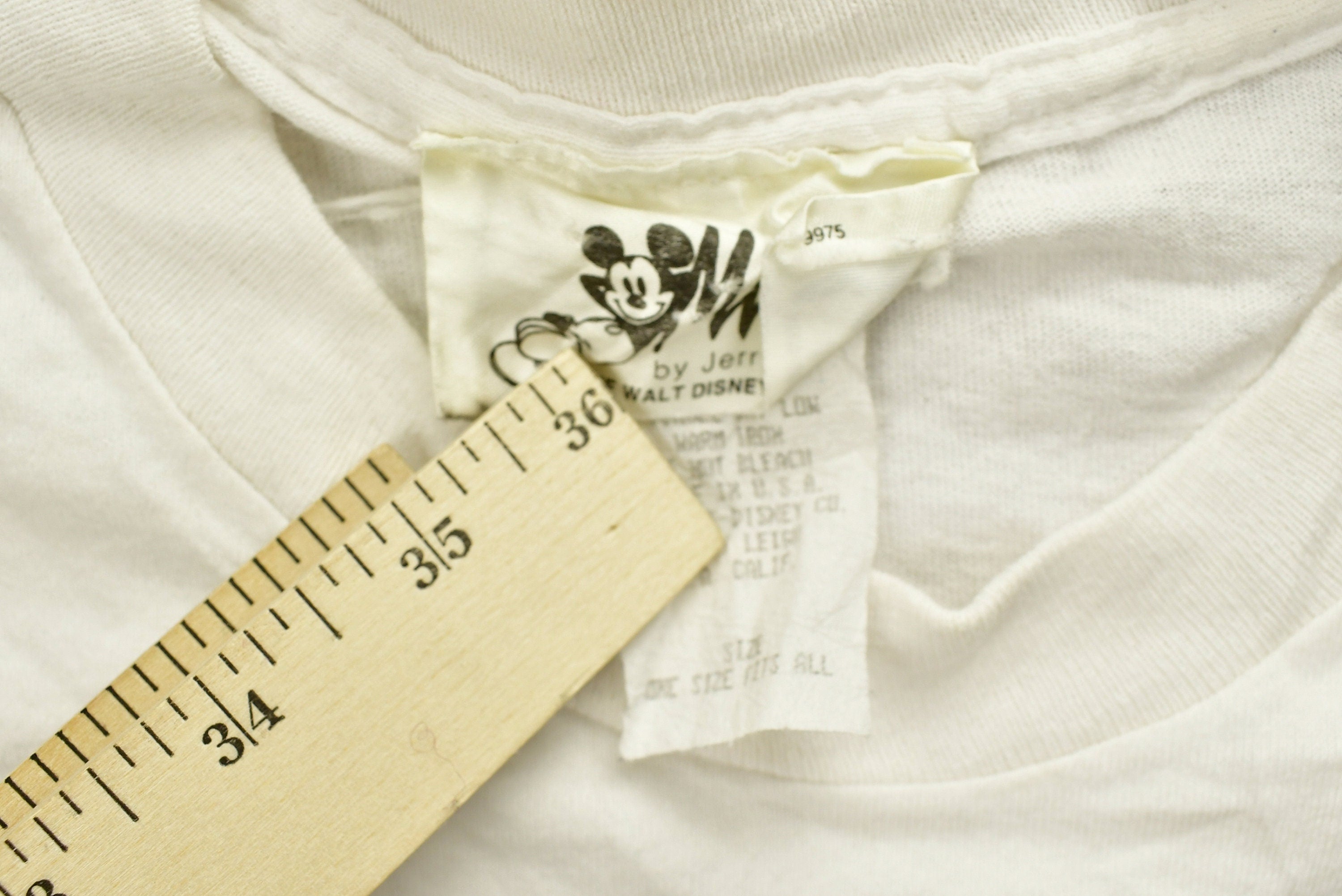 Vintage 1990's Mickey & Minnie Mouse Cartoon T-Shirt