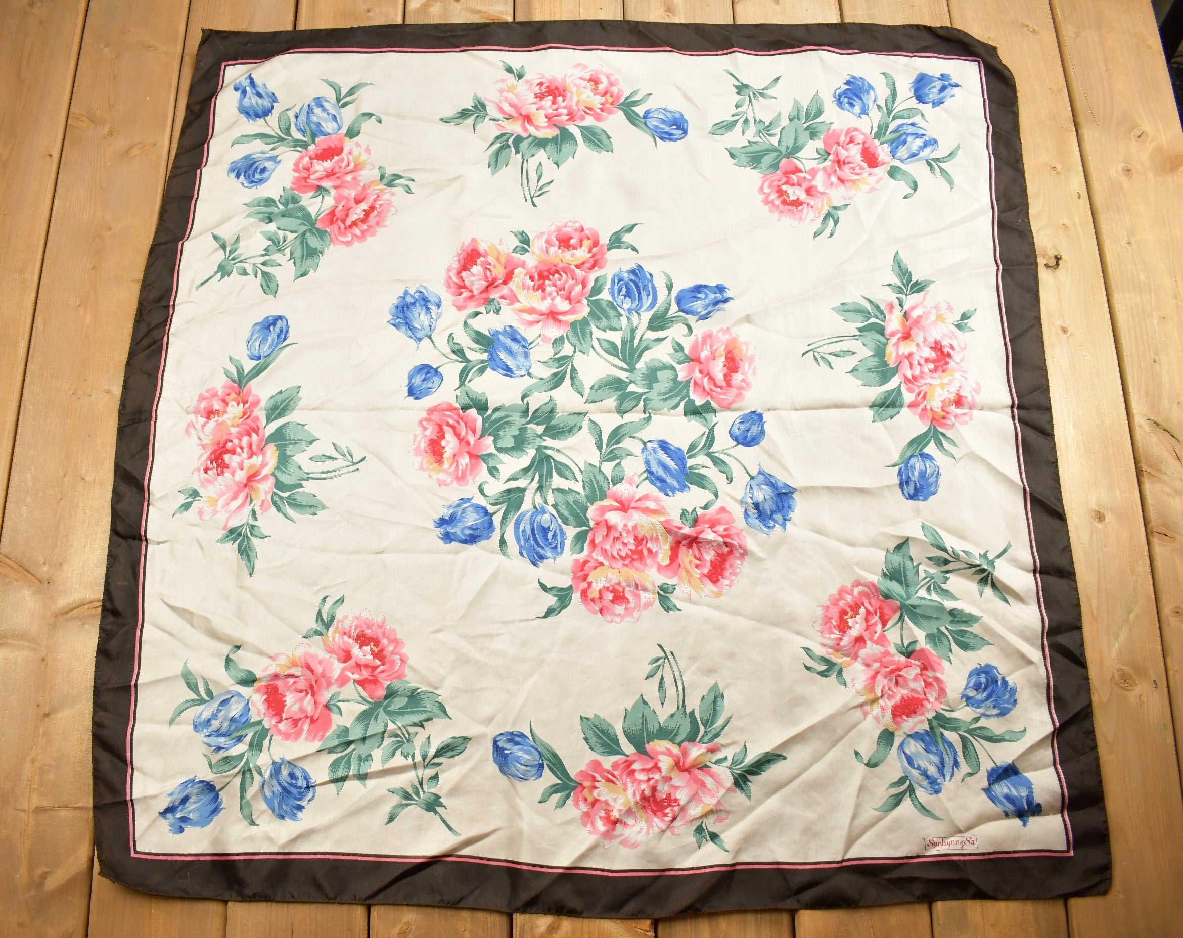 Vintage 1980s Sunkyung Sa Japanese Floral Scarf