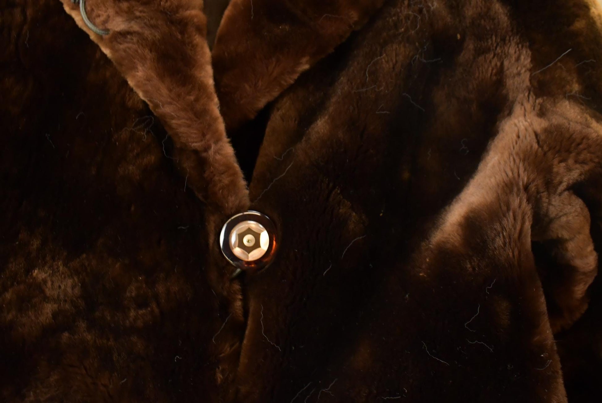 Vintage 1980s Mouton Fur Coat Adult Large / True Vintage / Vintage Fur Coat / Vintage Fur