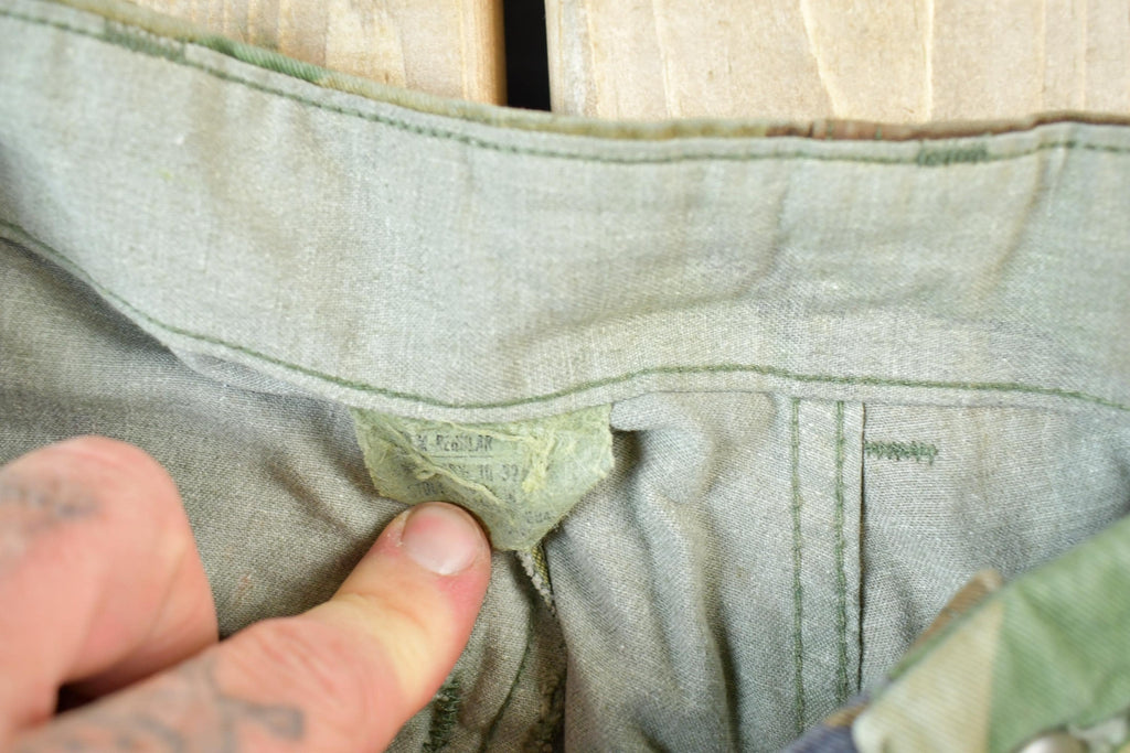 Vintage 1990s Army Camouflage Cargo Pants Size 32 x 28