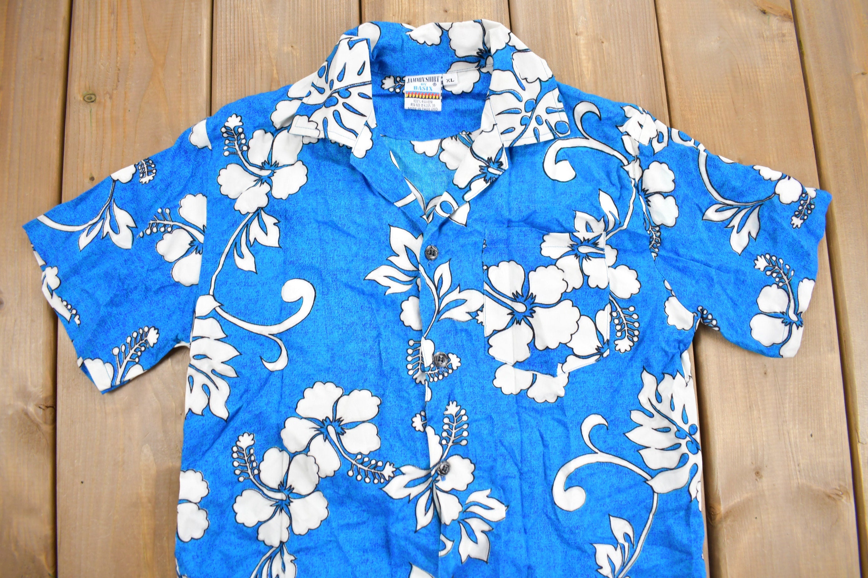 Vintage 1990s Hawaiian Theme Button Up Shirt