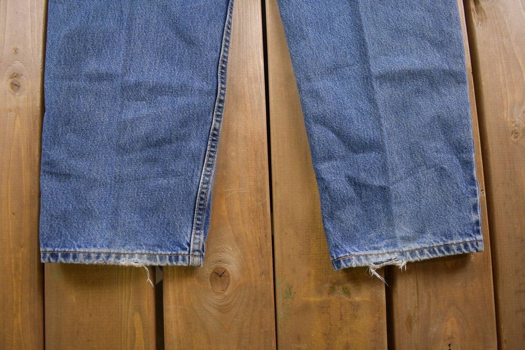 Vintage 1990s Levi's 550 Red Tab Jeans Size 34 x 31