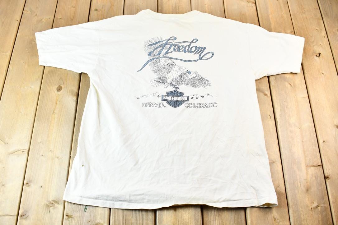 Vintage 1996 Harley Davidson Motorcycles Denver Colorado Single Stitch Short Sleeve Henley Graphic T-Shirt