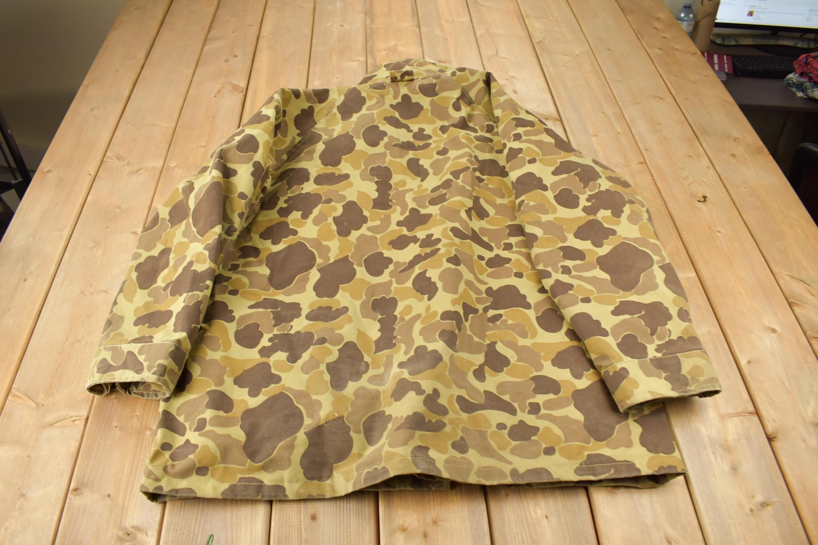 Vintage 1990s Gamehide Frog Skin Camo All Over Print Jacket